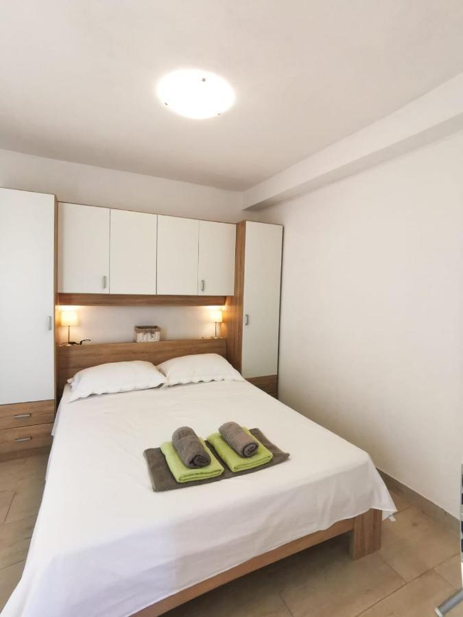 Apartments By The Sea Mimice, Omis - 14230 Buitenkant foto